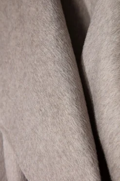 Dubbelvävd grå/beige ullkappa i omlottmodell