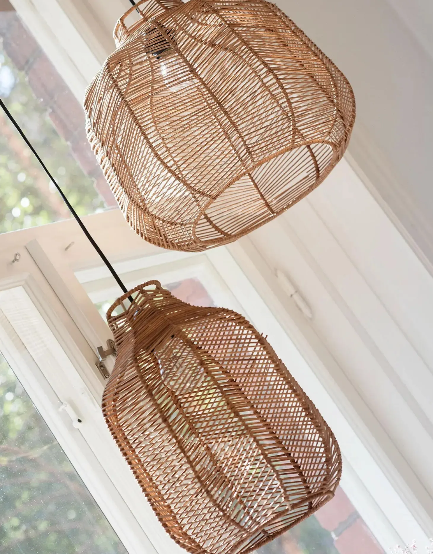 Lampskärm i rotting
