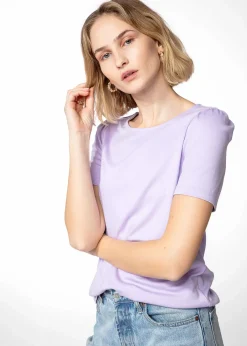 Lila t-shirt med puffärm