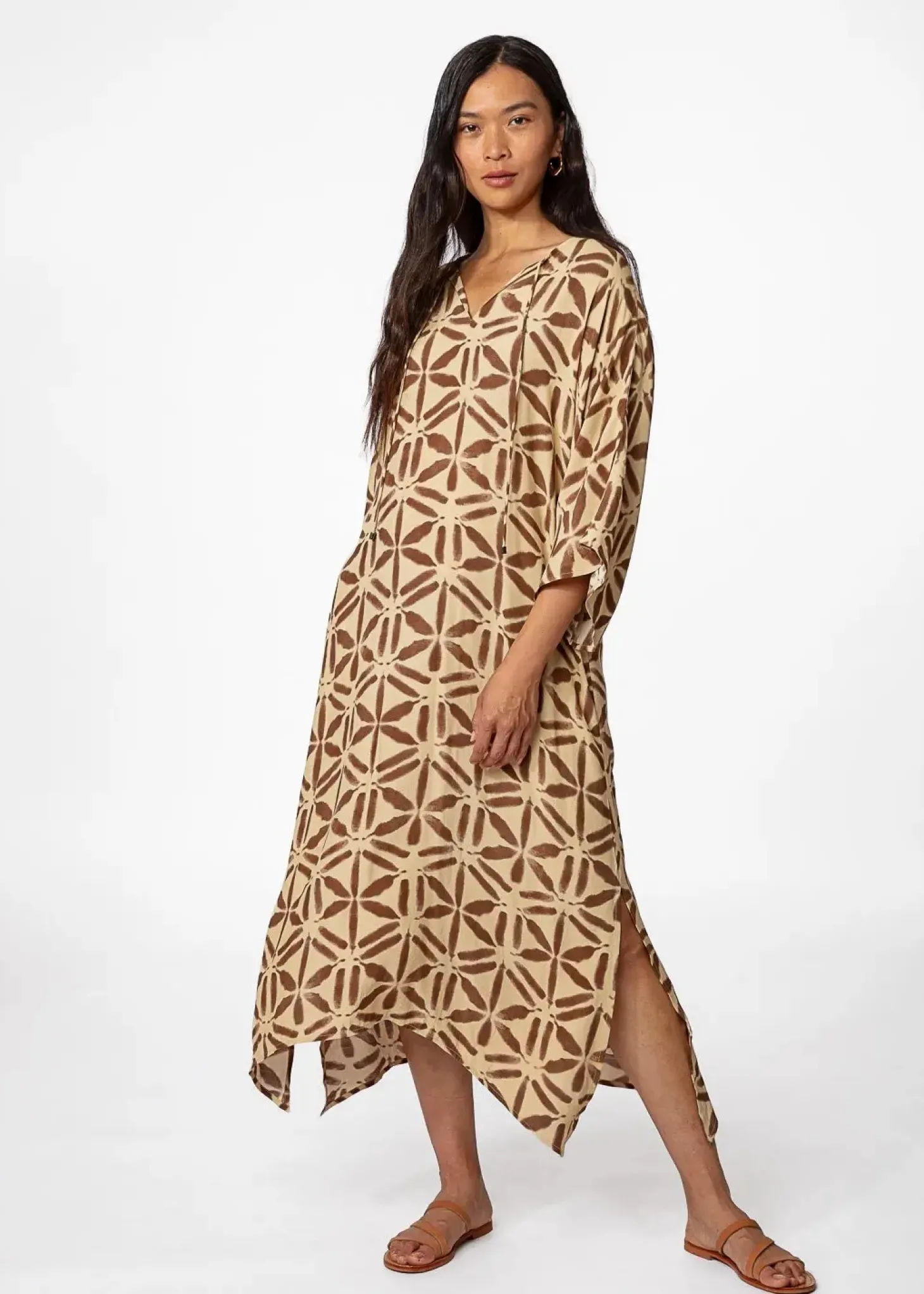 Lång mönstrad kaftan