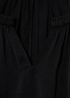 Svart blus med puffärm