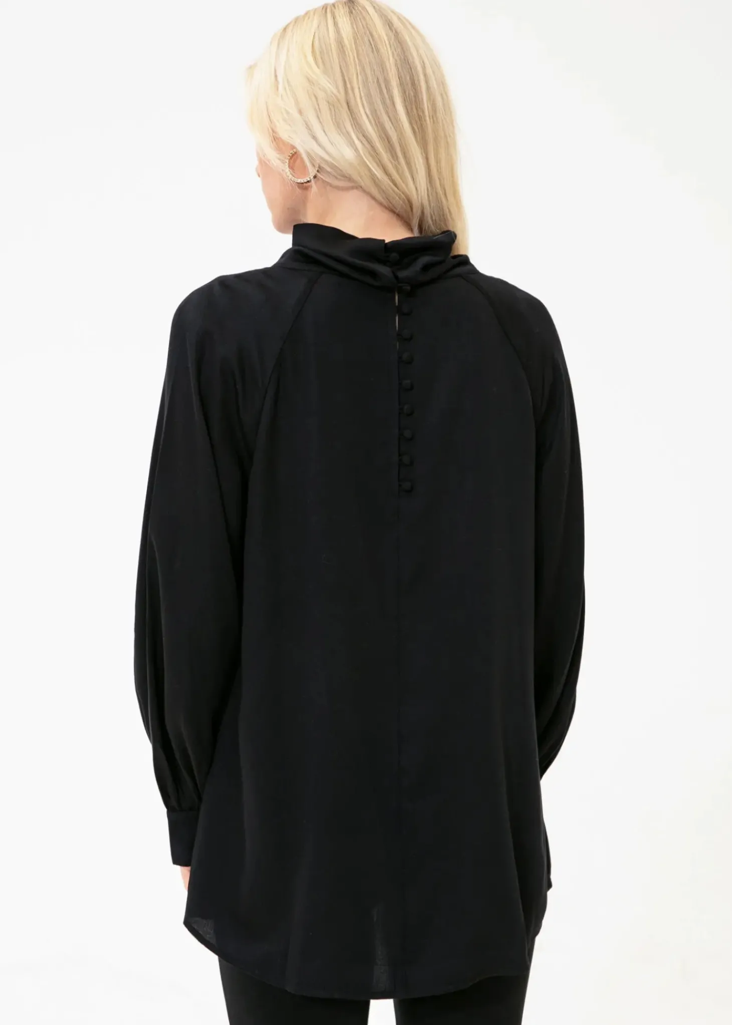 Svart långärmad blus