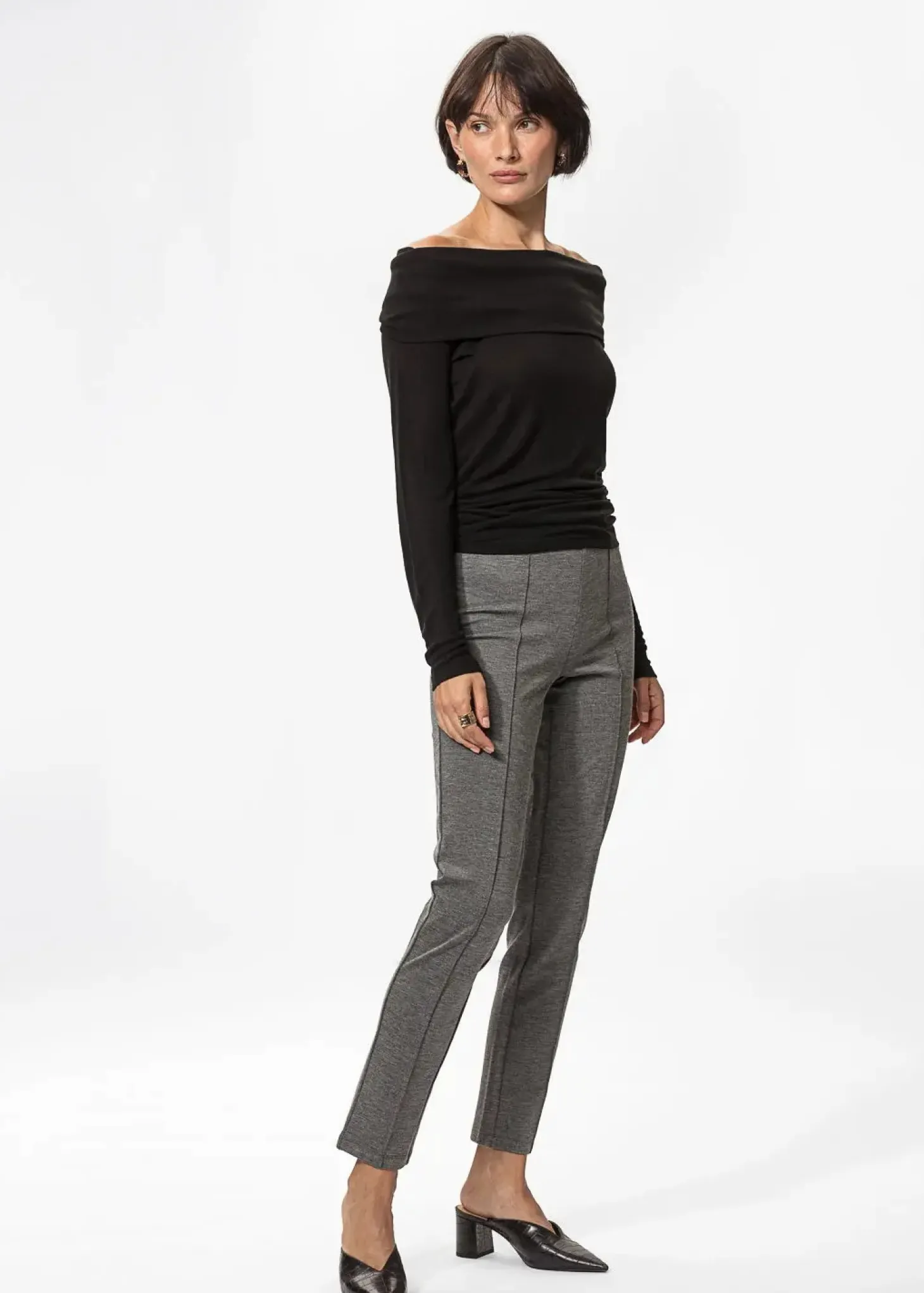 Svart off-shoulder topp