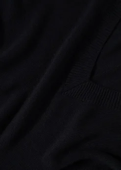 Svart stickad tröja