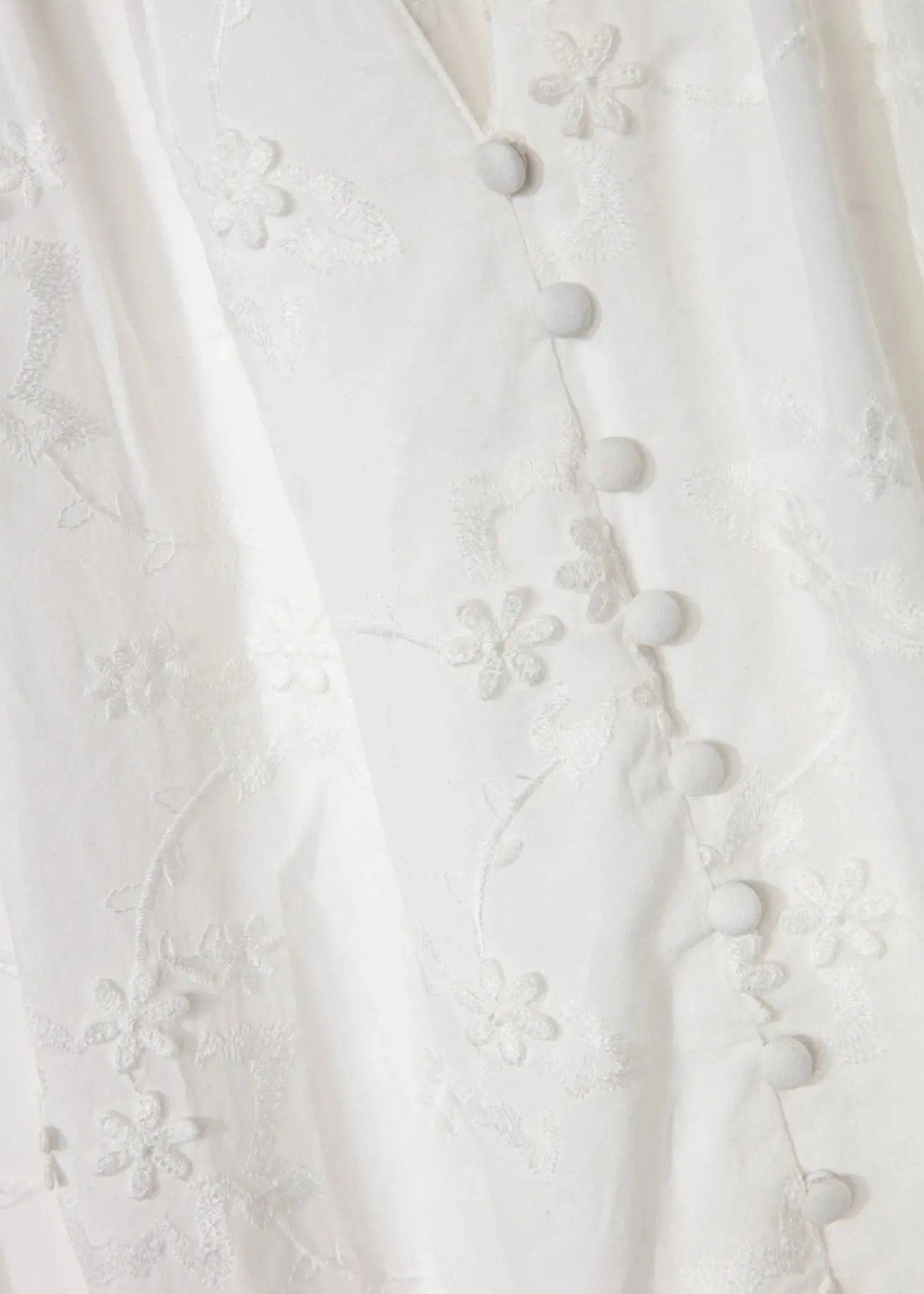 Vit broderad bomullsblus