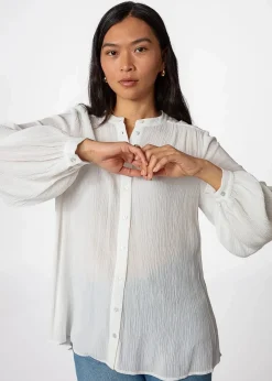 Vit krinklad blus